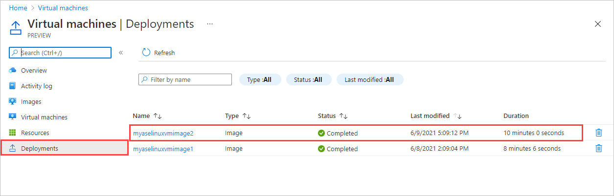 لقطة شاشة تعرض جزء عمليات النشر في طريقة عرض الأجهزة الظاهرية لجهاز Azure Stack Edge. يتم تمييز إدخال الجهاز الظاهري المنشور.