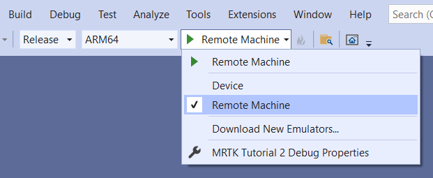 لقطة شاشة لنافذة Visual Studio مع جهاز بعيد كهدف.