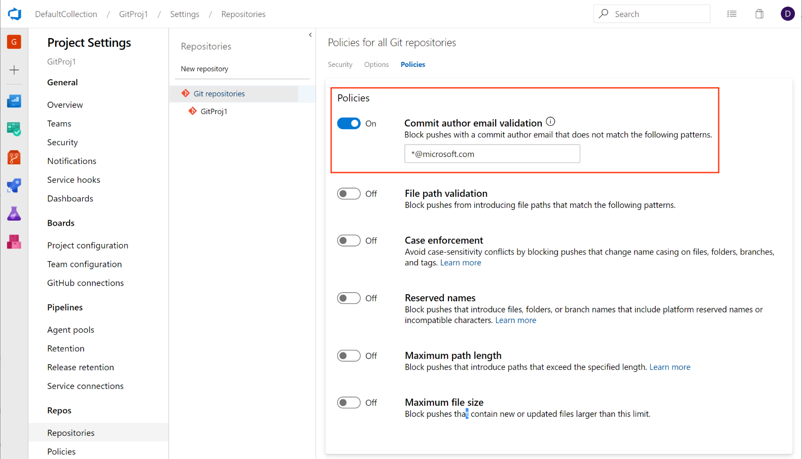 Captura de pantalla que muestra directivas para todos los repositorios de Git en la pestaña Directivas con la opción Confirmar validación de correo electrónico de autor establecida en Activado.