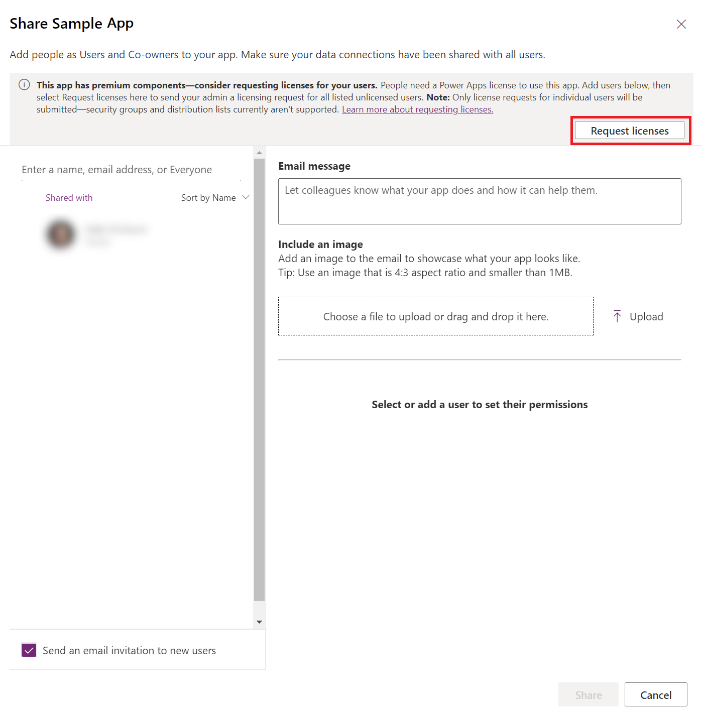Captura de pantalla d'una pàgina d'aplicació Power Apps Share, amb Sol·licitar llicències ressaltades.