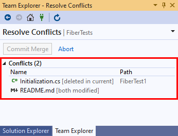 Snímek obrazovky se seznamem Konflikty v zobrazení Vyřešit konflikty v Team Exploreru v sadě Visual Studio 2019