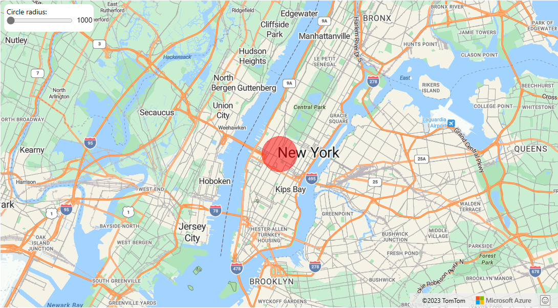 Snímek obrazovky mapy znázorňující červený kruh v New Yorku s posuvníkem s názvem Poloměr kruhu a při posouvání pruhu doprava nebo doleva se změní hodnota poloměru a velikost kruhu se na mapě automaticky upraví.