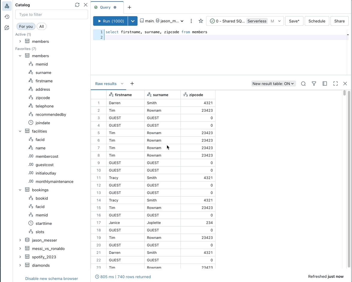 animovaný gif dokončení kódu pro SQL.