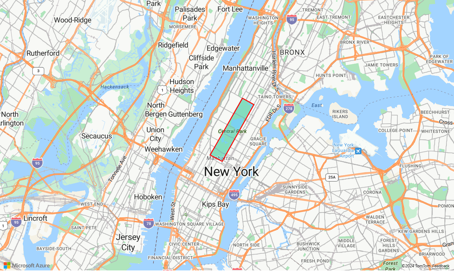 Snímek obrazovky s mapou New York City znázorňující převážně průhlednou mnohoúhelníkovou vrstvu, která pokrývá celý centrální park ohraničený červenou čárou.