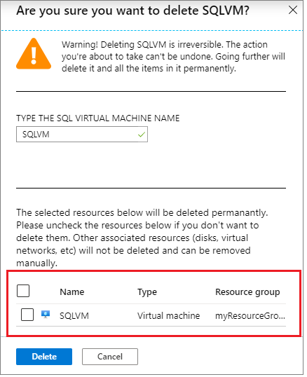 Snímek obrazovky znázorňující, jak zrušit zaškrtnutí políčka virtuálního počítače, aby se zabránilo odstranění skutečného virtuálního počítače, a pak vyberte Odstranit a pokračujte odstraněním prostředku virtuálního počítače SQL.