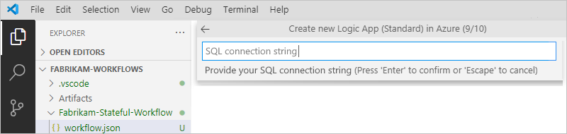 Snímek obrazovky znázorňující výzvu editoru Visual Studio Code a připojovacího řetězce SQL