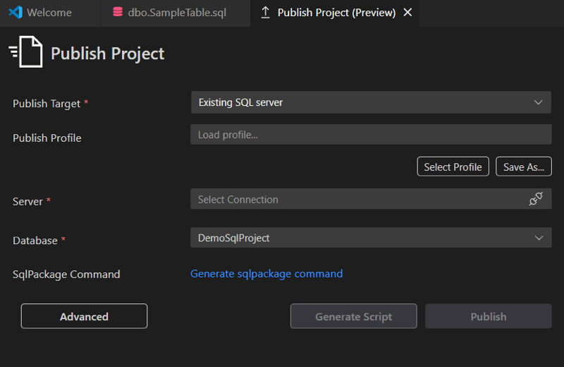Snímek obrazovky s dialogovým oknem Publikovat projekt zobrazující cíl publikování, server a pole databáze