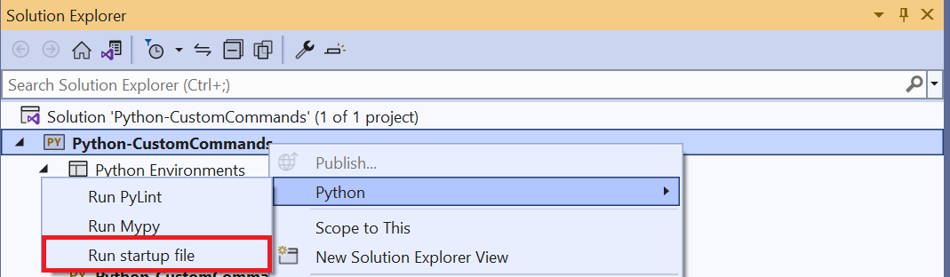 Snímek obrazovky znázorňující vlastní příkaz Spustit spouštěcí soubor v místní nabídce Pythonu v sadě Visual Studio