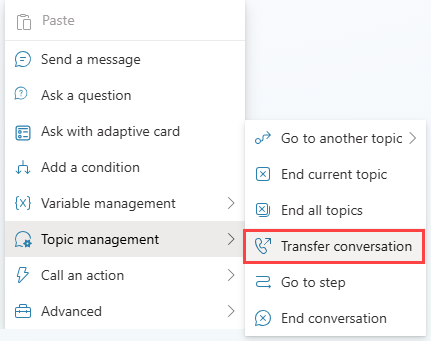 Skærmbillede af Copilot Studio, der viser emnestyringsmenuen med overførselssamtale markeret.