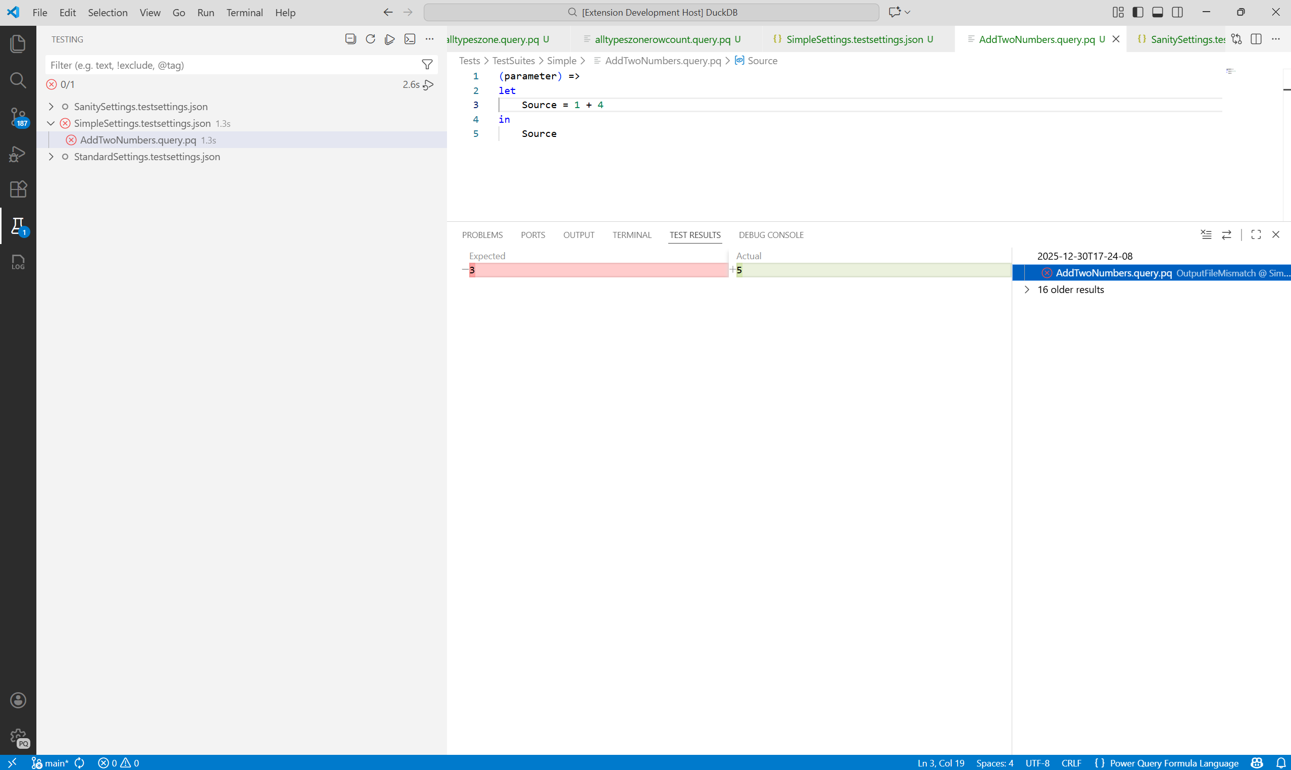 Skærmbillede af sammenligningsvisning i Test explorer, der viser faktisk output i forhold til forventet output for en mislykket test.