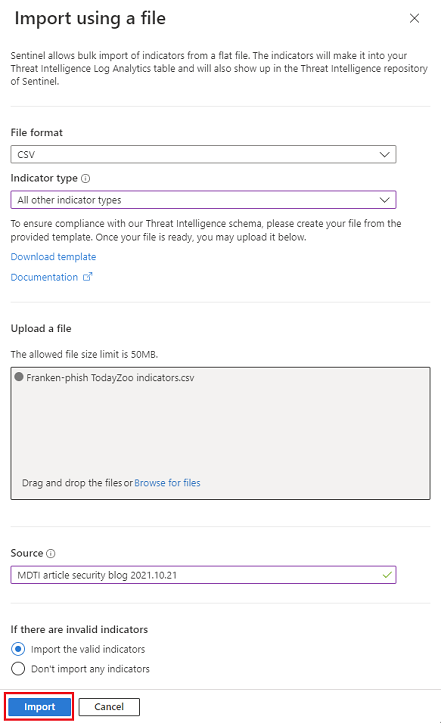 Screenshot: Flyoutmenü zum Hochladen einer CSV- oder JSON-Datei, Auswählen einer Vorlage zum Herunterladen und Angeben einer Quelle. Hervorgehobene Schaltfläche zum Importieren