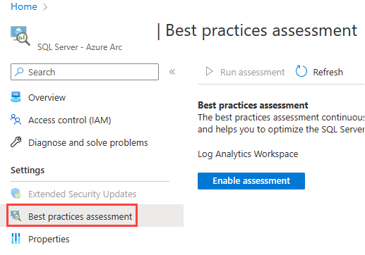 Screenshot: Bildschirm „SQL-Best-Practices-Bewertung“ einer SQL Server-Ressource mit Azure Arc-Unterstützung.