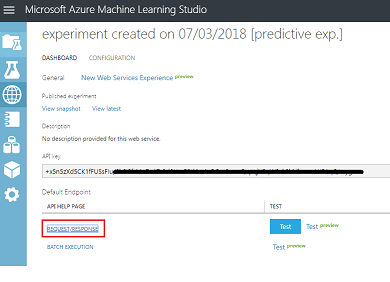 Screenshot des Microsoft Azure Machine Learning Studio, der den Link Slash Response anfordern unterhalb der Hilfeseite 