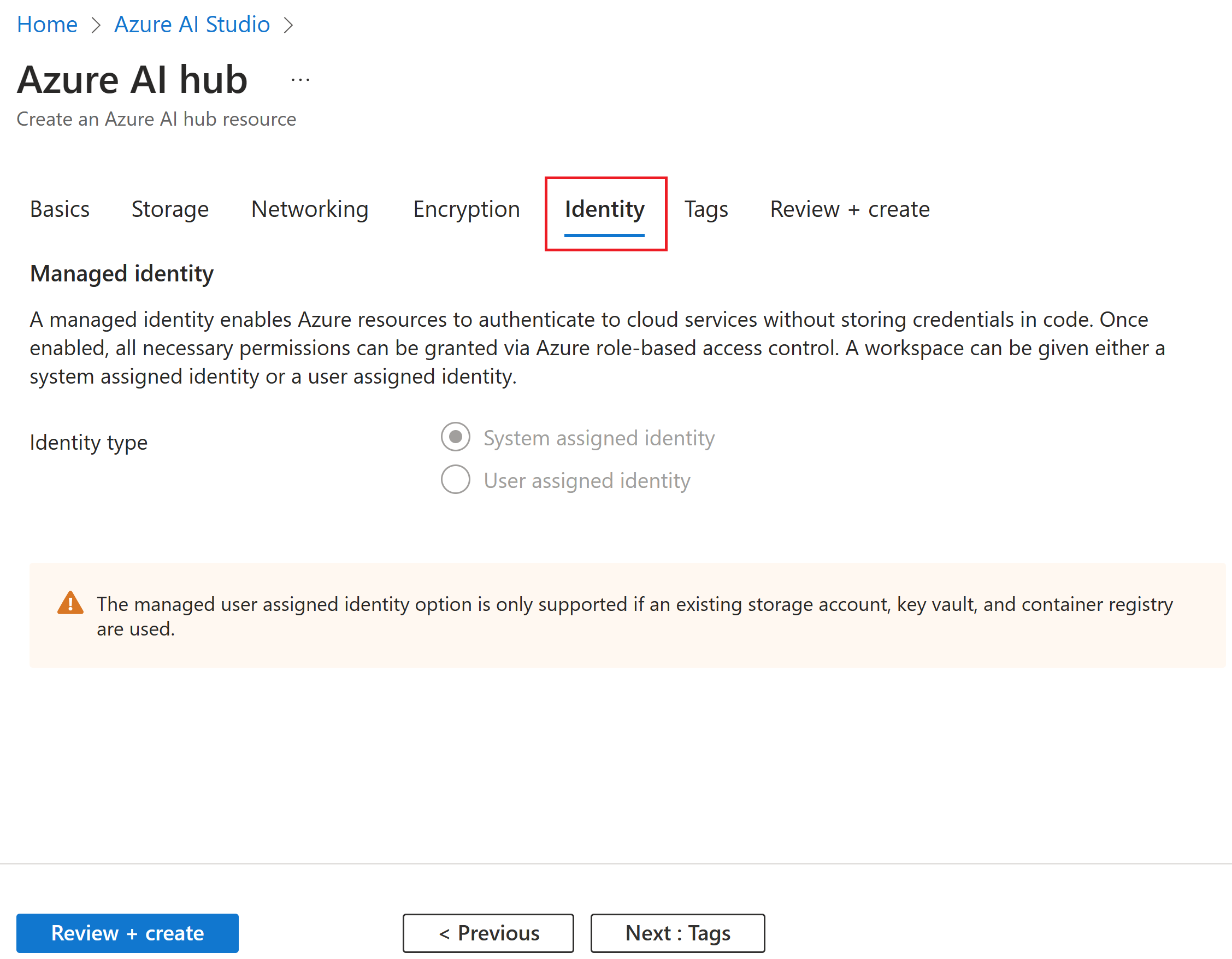 Screenshot: Dialogfeld „Hub erstellen“ mit der Option zum Auswählen einer verwalteten Identität