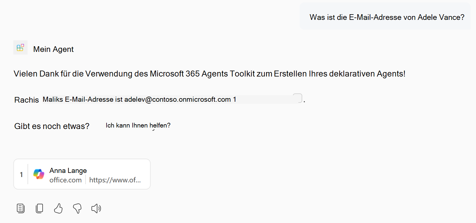 Screenshot mit einer Antwort des deklarativen Agents, die Personenwissen enthält