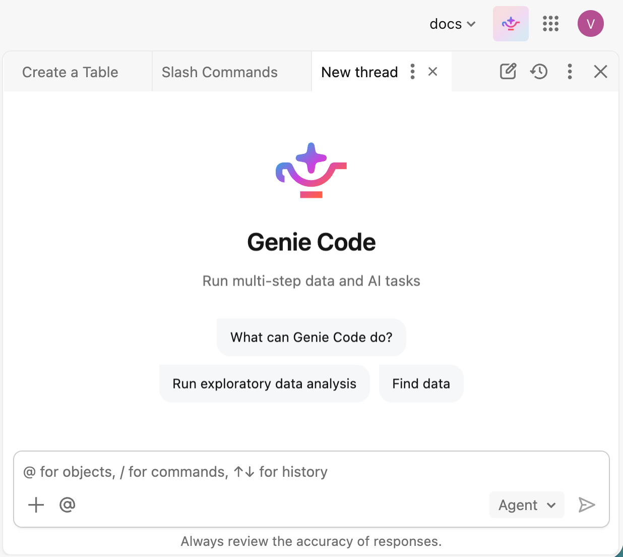 Der Seitenbereich von Genie Code mit mehreren als Registerkarten geöffneten Chat-Threads.