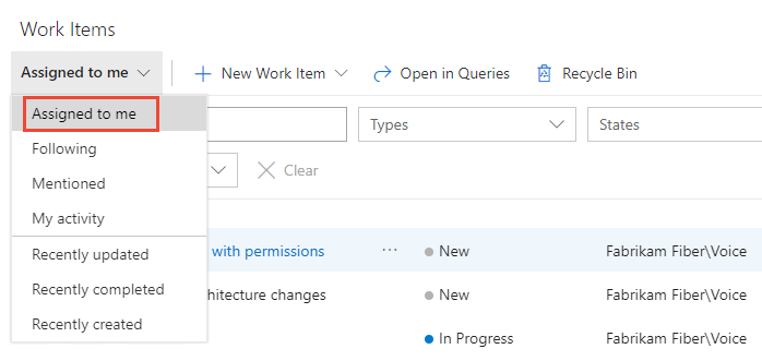 Screenshot, der die Arbeitsauswahl auf der Seite „Arbeitselemente“ und die Auswahl von „Mir zugewiesen“ zeigt.