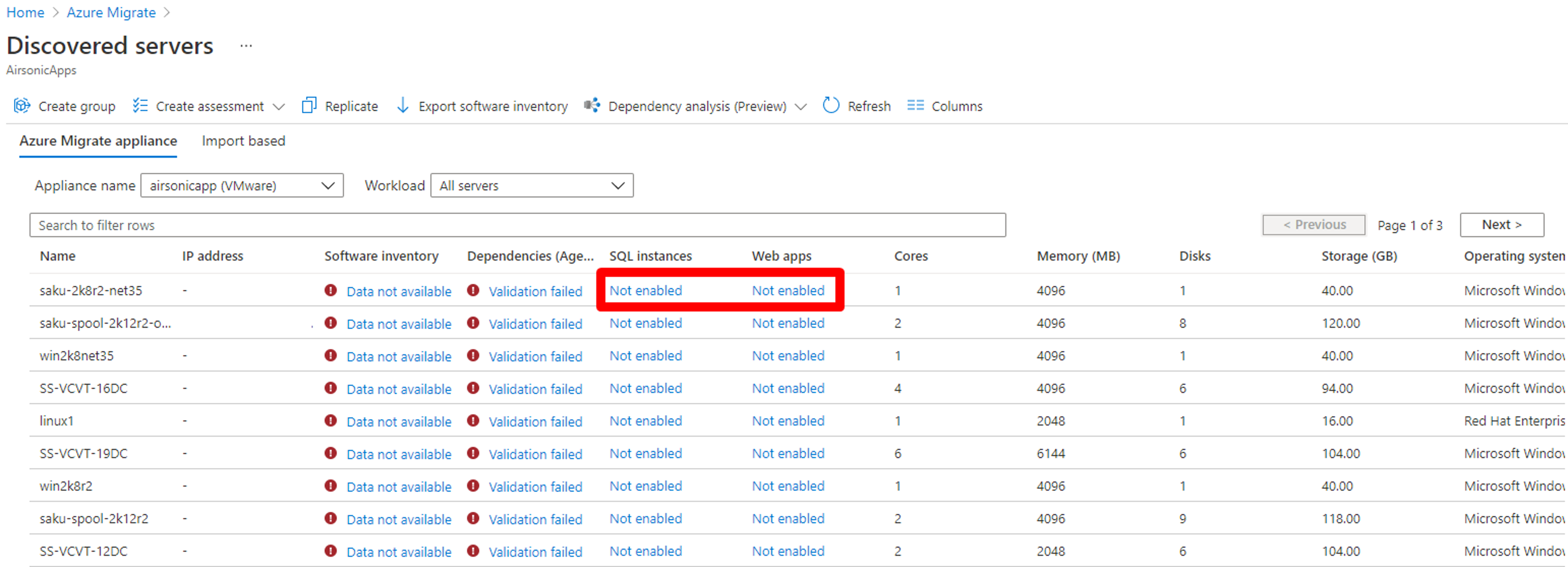 Screenshot: Blatt mit ermittelten Servern in Azure Migrate mit deaktivierter Ermittlung von SQL-Instanzen und Web-Apps.