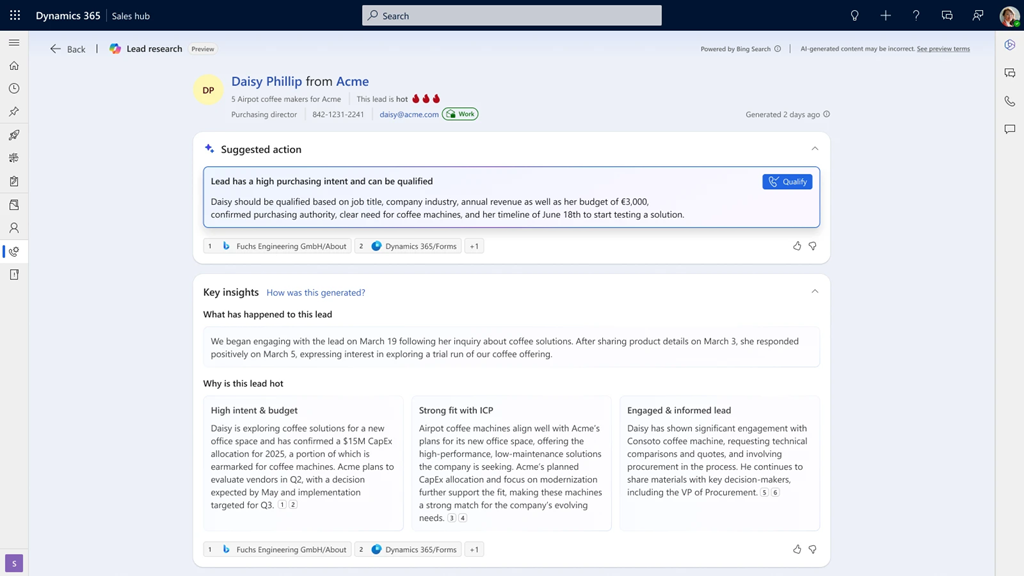 Screenshot der Copilot Lead Erkenntnisse auf der Rechercheseite für einen Leaddatensatz mit Agent für die Vertriebsqualifizierung in Dynamics 365 Sales.