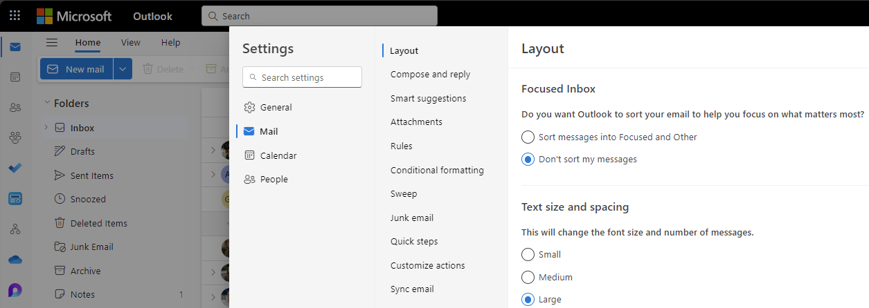 An image showing Microsoft Outlook in English, demonstrating a left-to-right layout.