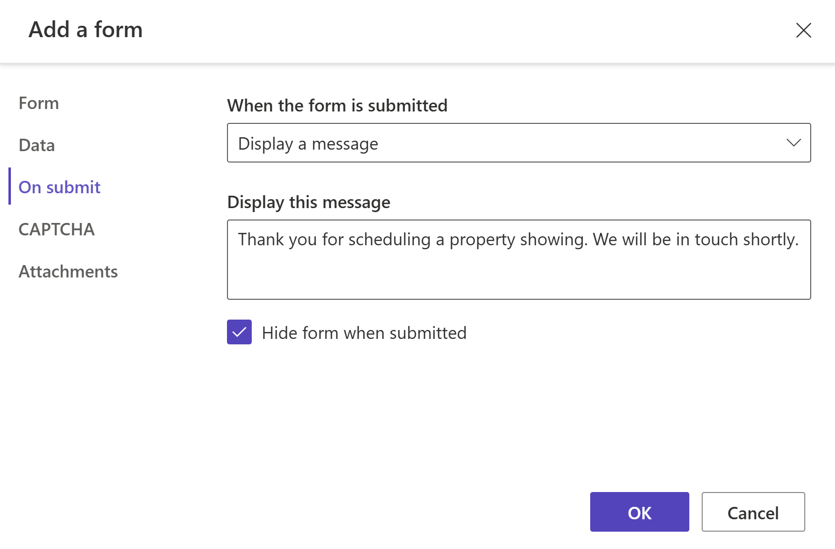 Screenshot des Formularkonfigurationsbereichs mit der ausgewählten Tabelle „Real Estate Showings“
