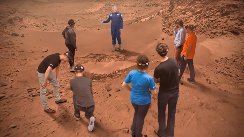 Ein virtueller Buzz Aldrin wird zum Mittelpunkt der Benutzer in Destination: Mars.