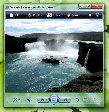 Screenshot des Fensters mit transluzenter Kante 