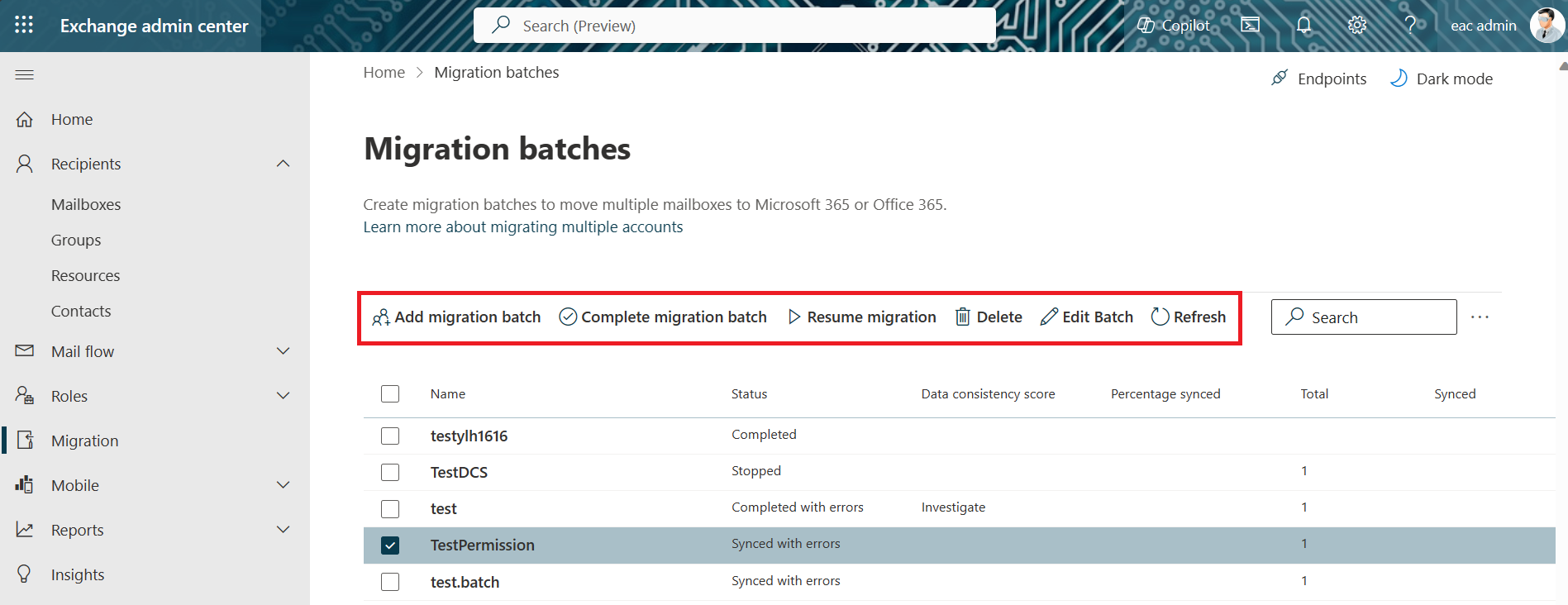 Screenshot of the Migration batches page on EAC, with the toolbar buttons highlighted.