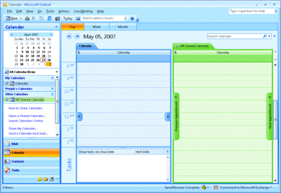 Figure 3 Displaying the SharePoint calendar and the Outlook calendar side by side