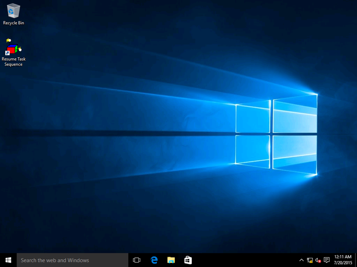 Screenshot of the Windows 10 desktop with the Resume task sequence shortcut.