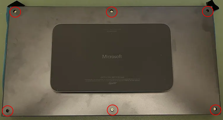 Screenshot that shows Remove the Screws.