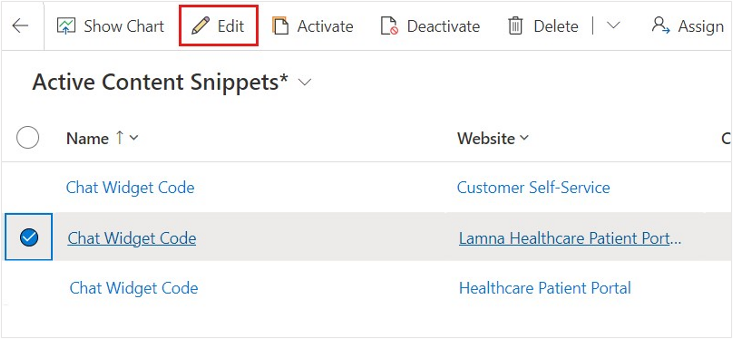Screenshot of the Customer Service admin center workstream with the content snippet code to copy.