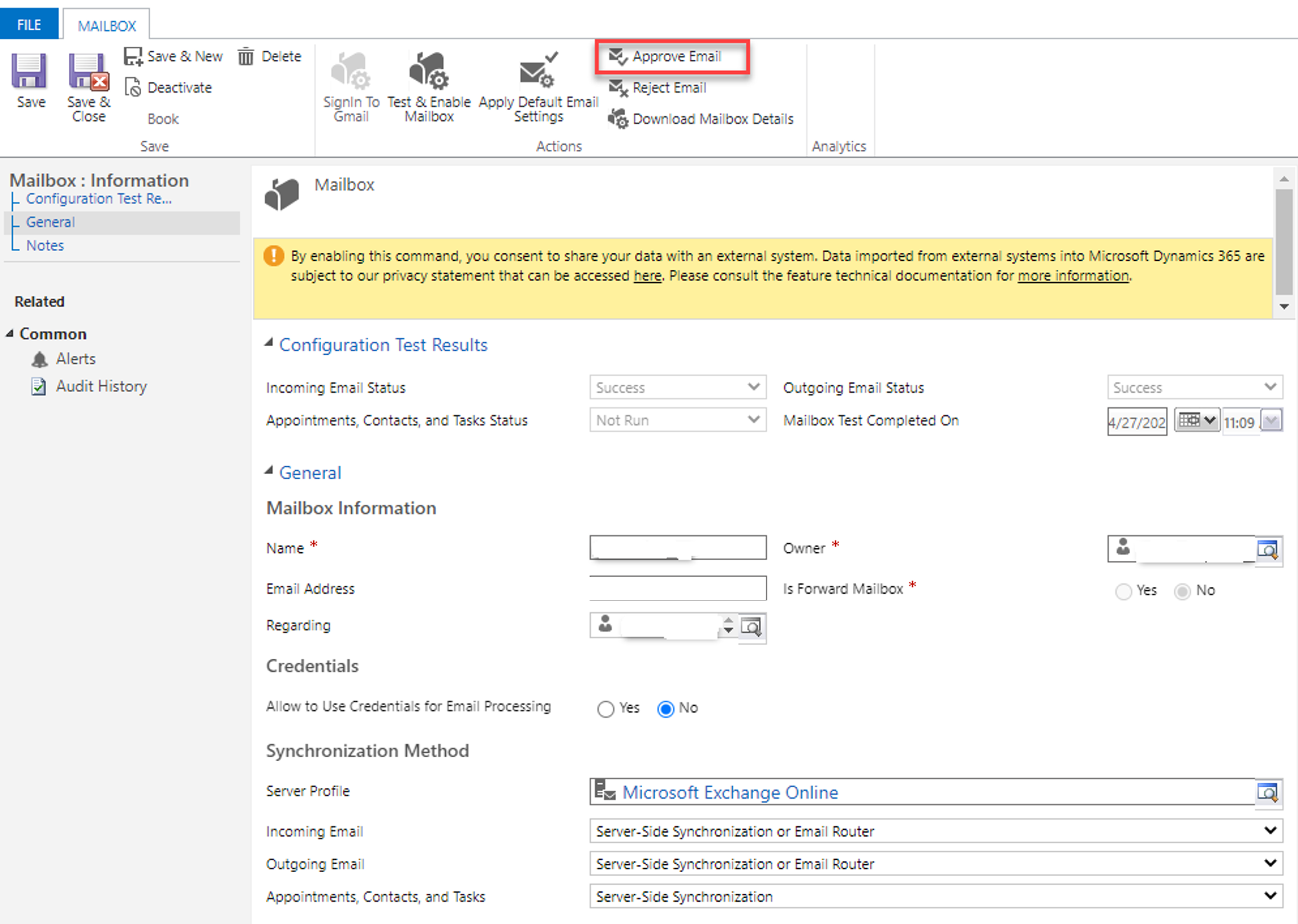 Screenshot of the Mailbox Information screen showing the Approve Email button.
