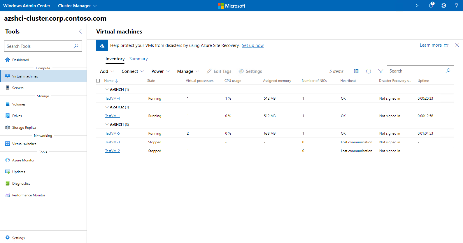 The screenshot depicts the Windows Admin Center dashboard displaying information about the status and performance of clustered VMs.