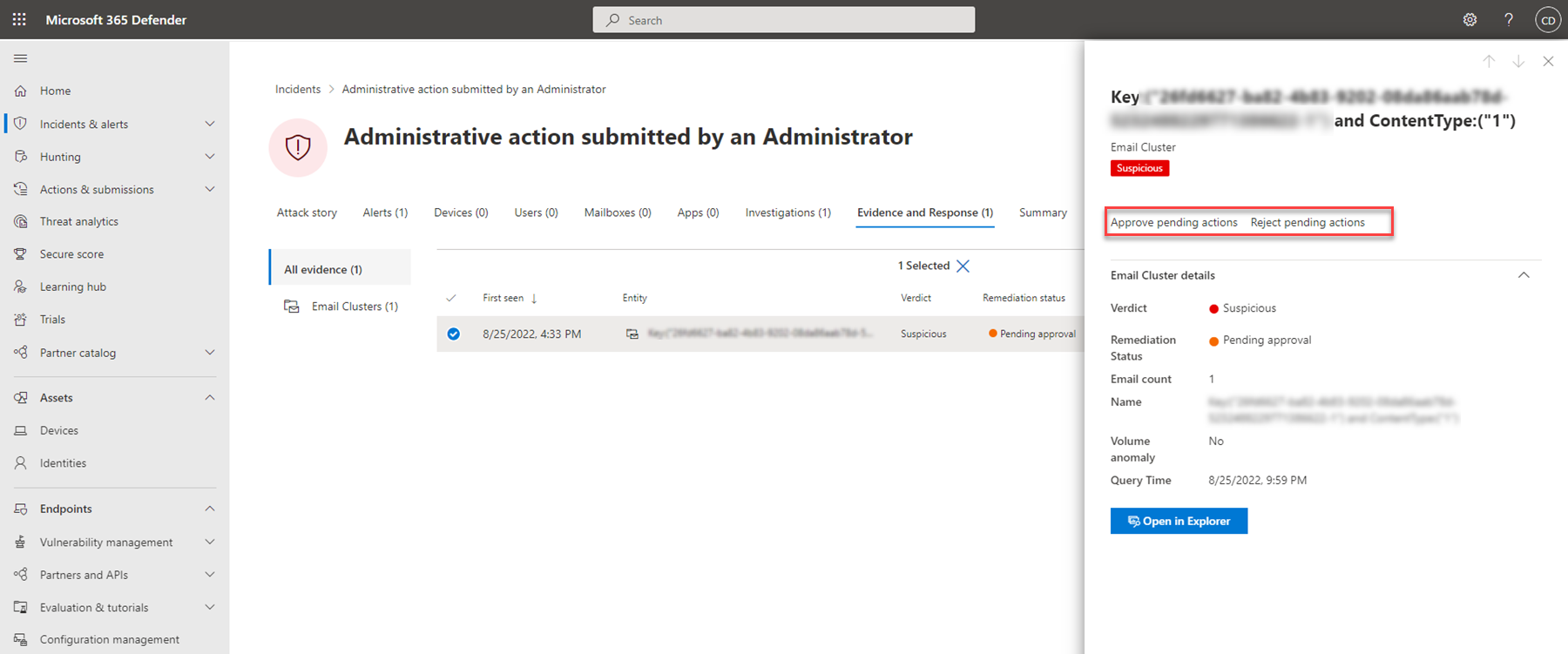 La opción Aprobar o rechazar del panel Administración de evidencia y respuesta para un incidente en el portal de Microsoft Defender.