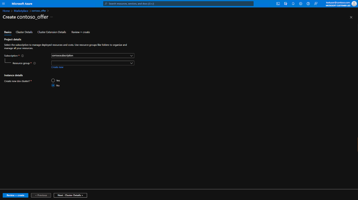 Captura de pantalla del asistente de Azure Portal para implementar una nueva oferta con el selector para crear un clúster o usar uno existente