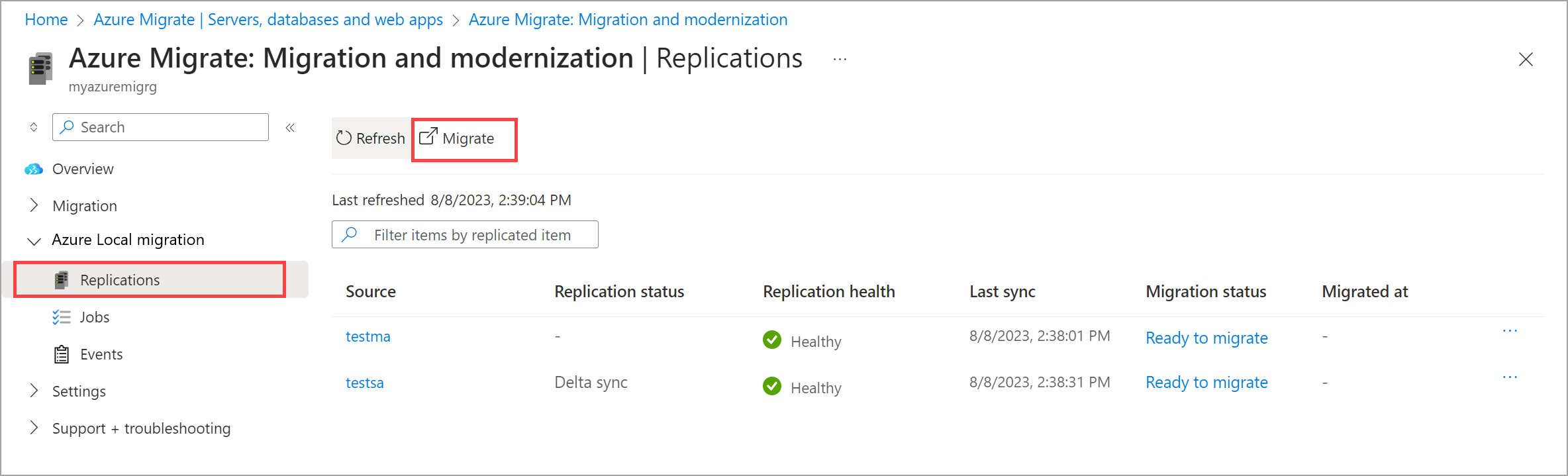 Captura de pantalla de Azure Migrate: Replicaciones de migración y modernización > en Azure Portal con la opción Migrate seleccionada.