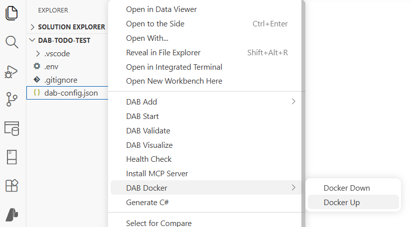 Captura de pantalla de la extensión de Docker de DAB que muestra comandos en Visual Studio Code.