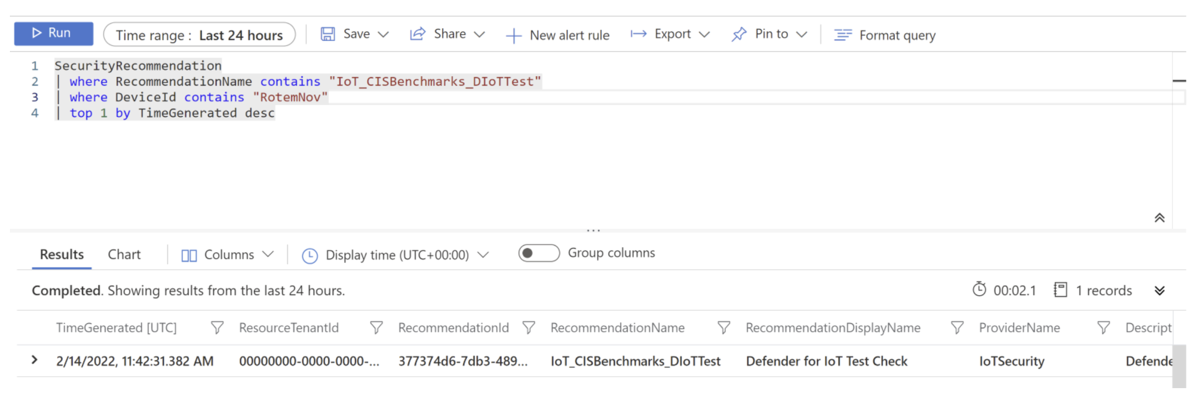 Captura de pantalla de la ejecución de la consulta IoT_CISBenchmarks_DIoTTest en Log Analytics.