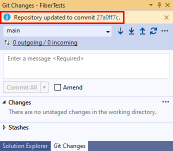 Captura de pantalla del mensaje de confirmación de incorporación de cambios en la ventana Cambios de Git en Visual Studio 2019.