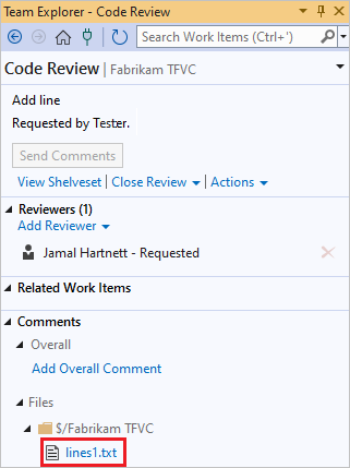 Captura de pantalla del vínculo de archivo en la página Revisión de código.