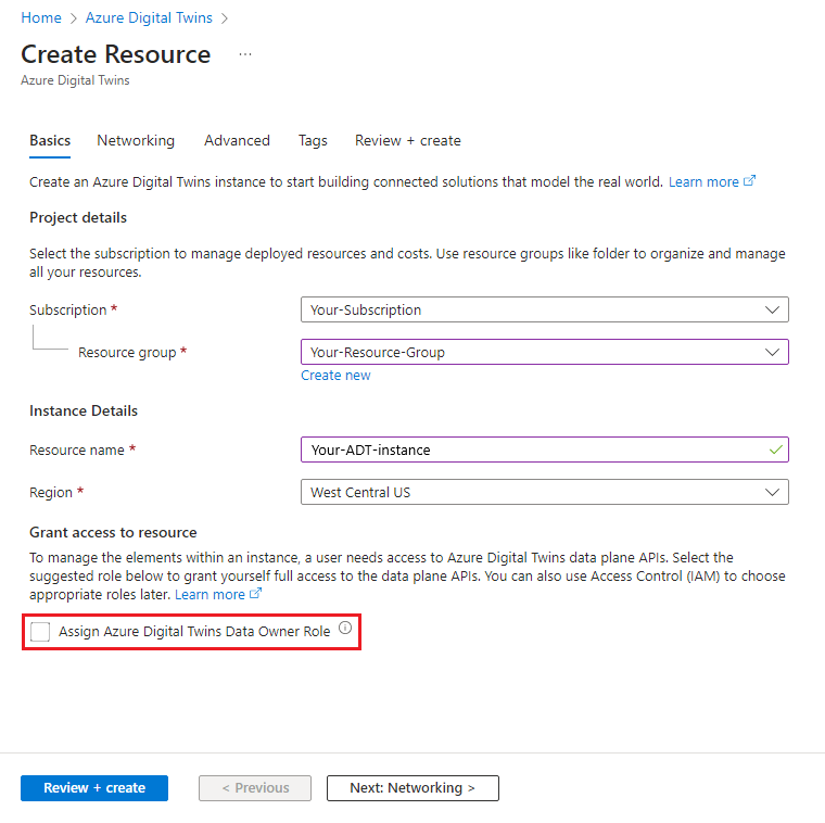 Captura de pantalla del proceso Crear recurso para Azure Digital Twins en Azure Portal. La casilla situada debajo de Conceder acceso al recurso está deshabilitada.