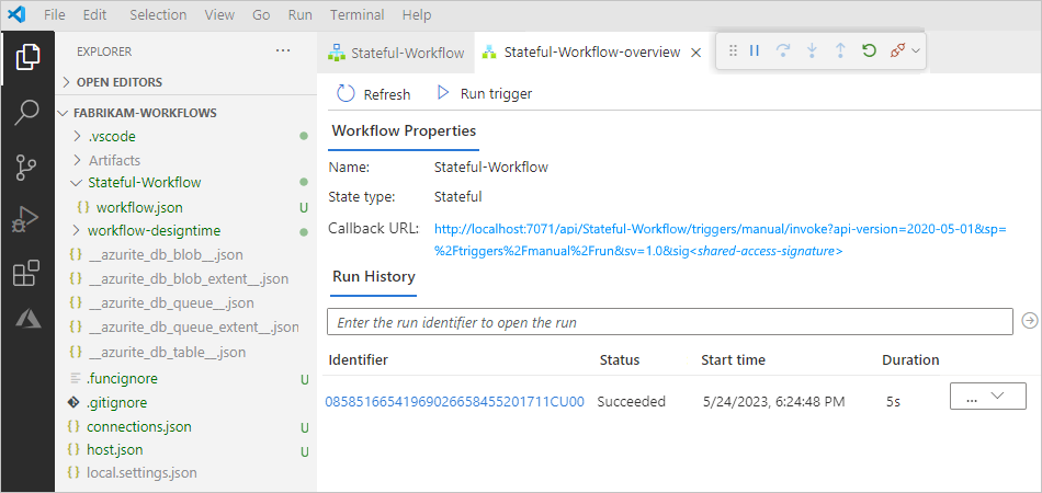 Captura de pantalla que muestra la página de información general del flujo de trabajo con el estado y el historial de ejecución.