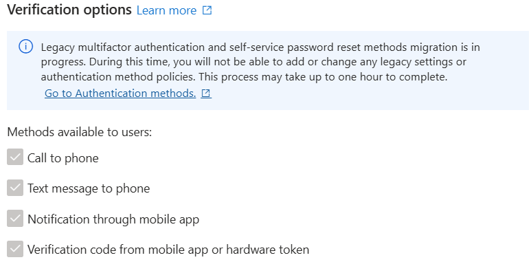 Captura de pantalla que muestra la propiedad availableMFAMethods en StrongAuthenticationDetails.