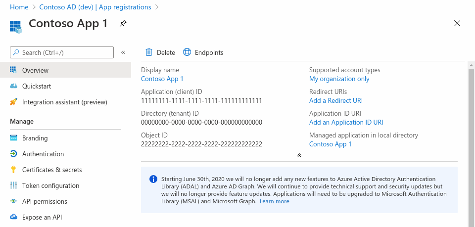 Captura de pantalla de la Azure Portal en un explorador web, en la que se muestra el panel Información general de un registro de aplicaciones.