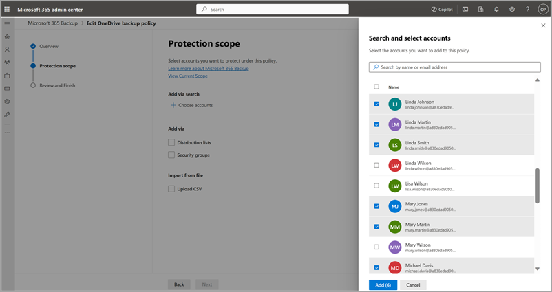 Captura de pantalla del panel Buscar y seleccionar cuentas en la página Ámbito de protección de OneDrive.