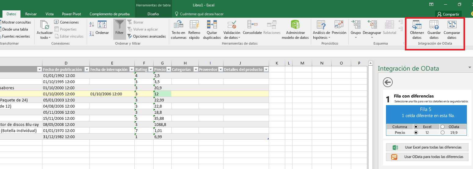 Comandos de complemento de ejemplo resaltados en la cinta de Opciones de Excel.