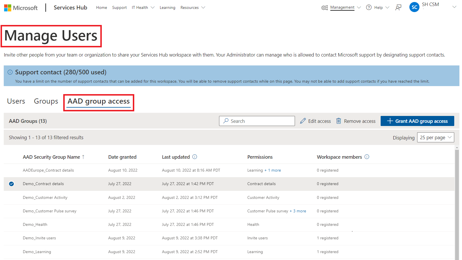 Imagen de la página Administrar usuarios con la pestaña Acceso al grupo de Microsoft Entra seleccionada y mostrada.