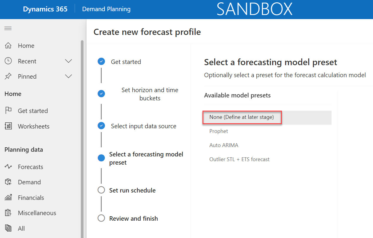 Captura de pantalla de Crear nuevo perfil de previsión en la página Seleccionar un modelo de previsión predefinido.