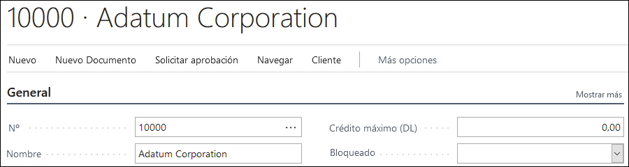 Captura de pantalla de una combinación de título del id. y del nombre creada con la propiedad DataCaptionFields